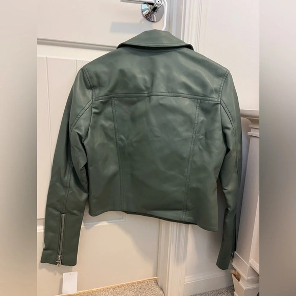 NWT Blank NYC Faux Leather Crop Moto Jacket in Olive Green size S - Picture 4 of 5